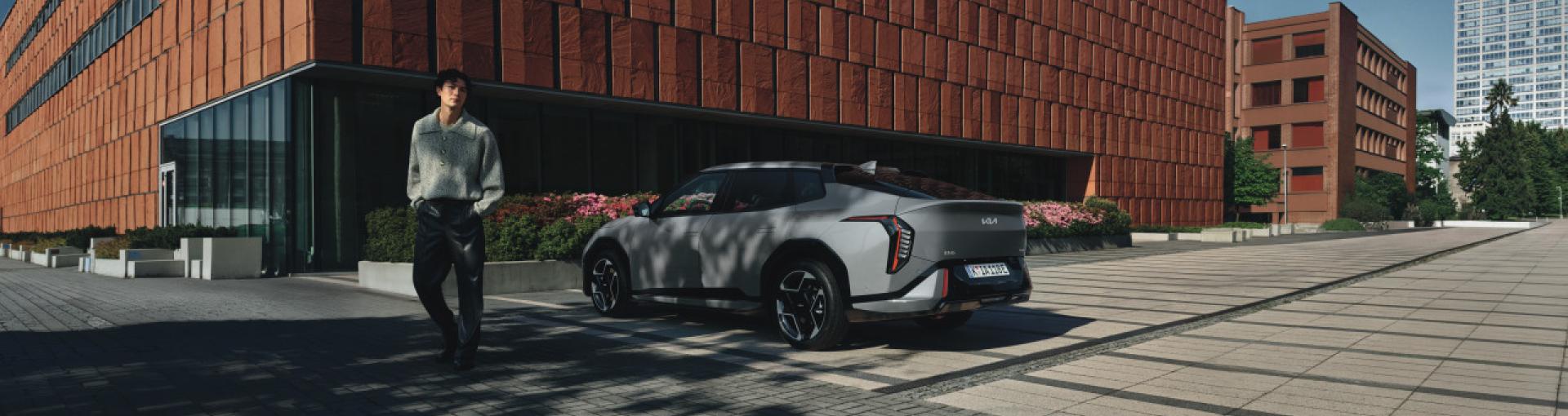 Descarga el catálogo del nuevo Kia EV4 para tu móvil
